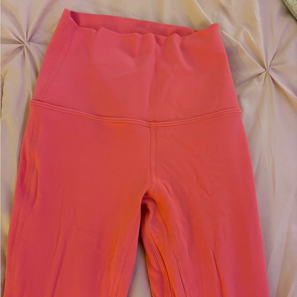 LULU TIGHTS SIZE 2 28 length - Picture 2 of 2